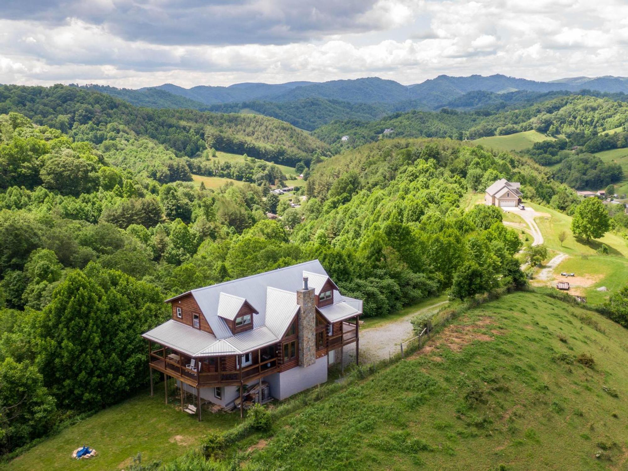 Vila Mountain Range Retreat Vilas Exteriér fotografie